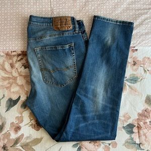 American Eagle Extreme Flex Skinny Jeans (34x30)